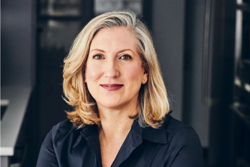 Portrait of food personality and author Lesley Chesterman.