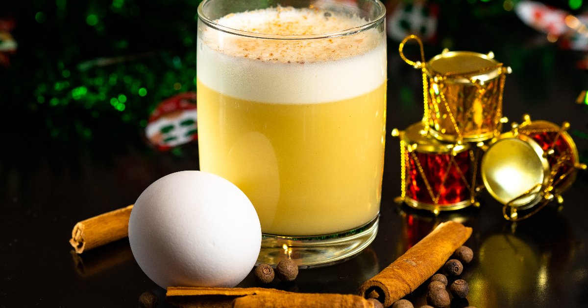 Holiday cocktail recipe The Chickadee Room's Rum PaPaPomme Eat North