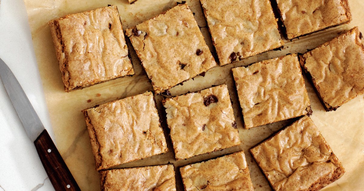 Sneak Peek Chewy chocolate chip cookie bars from Anna Olson's new