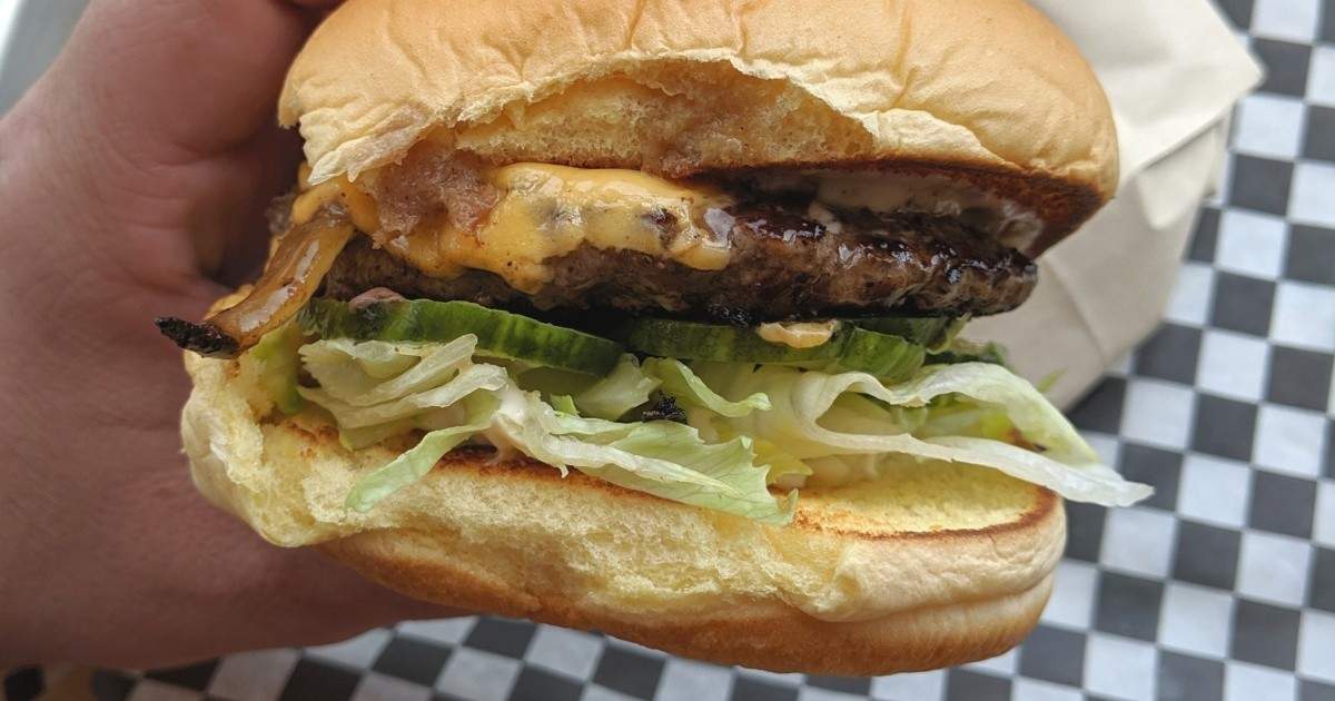 Daily Bite Saskatoon Food Truck Ace Burger Opens Brick And Mortar Location Eat North