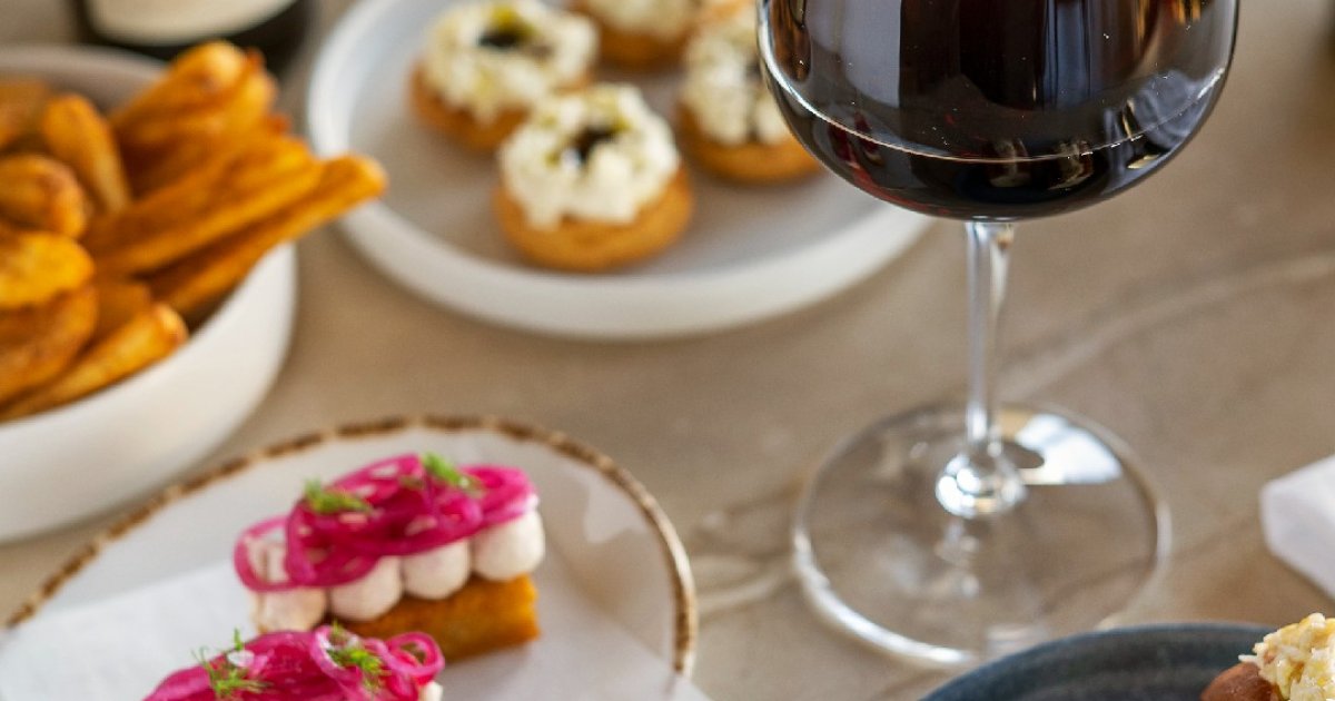 Check it Out Calgary Concorde Group's Boxing Week gift card promo