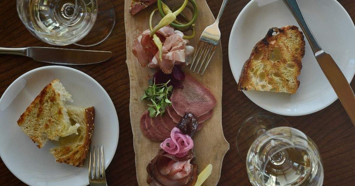 Daily bite Tinhorn Creek Vineyard brings back Canadian concert series