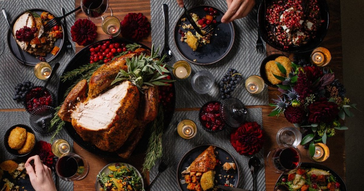 Is walmart or target more crowded on thanksgiving 2024