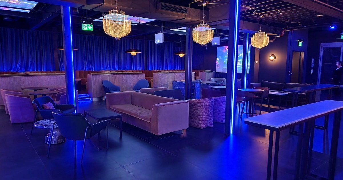 new-space-themed-offworld-bar-opens-in-toronto-eat-north