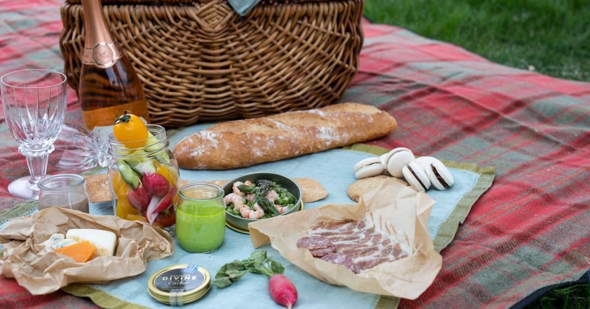 7 interesting picnicfriendly food kits from coast to coast Eat North