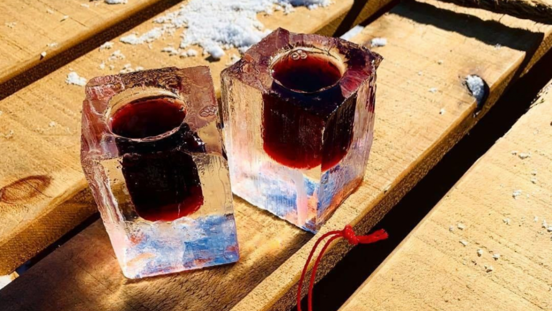 The history of Canada's Caribou cocktail and how to make it Eat North