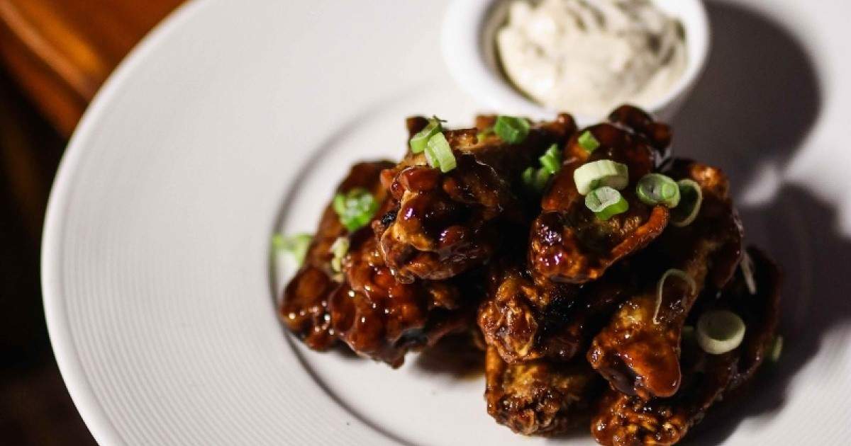 Vancouver's The Waldorf reopens its iconic Tiki Bar Eat North