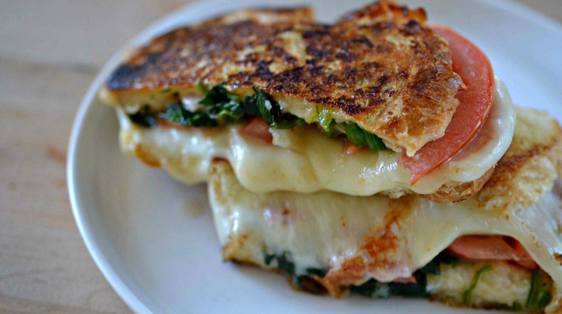 Provolone, chicken and apricot habanero grilled cheese sandwiches Eat