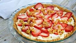 Banana split pie recipe