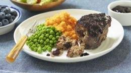 Image for Mini beef, blueberry and lentil meatloaf