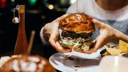 Image for Do we really overeat in response to positive emotions?