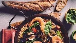 Image for Paella de Carmen from Toronto Eats cookbook