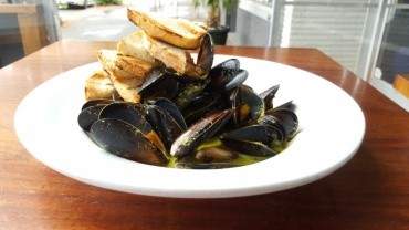 Image for El Camino’s chimichurri mussels