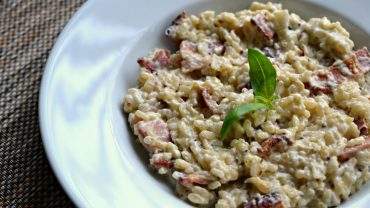 Bacon and blue cheese risotto recipe