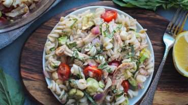 Image for Turkey, basil and mozzarella pasta salad