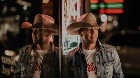 Image for Country star Aaron Pritchett
