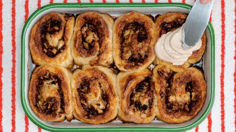 Image for 'In Mary's Kitchen' sneak peek: Apple cinnamon biscuit buns