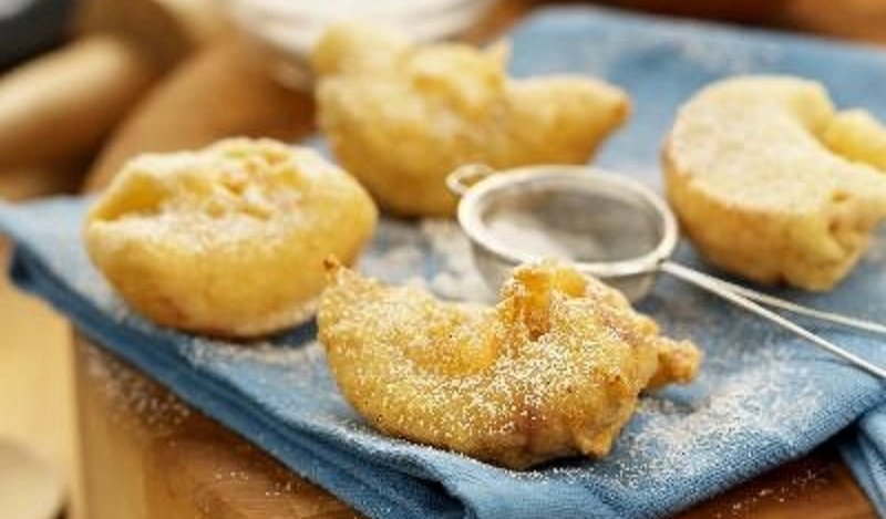 Image for An easy peach fritters recipe