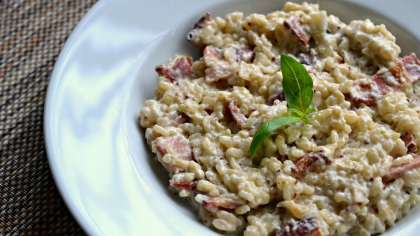 Other Health Articles Chicken and Mushrooms are a classic pairing that just seems meant to be amiright? I guess some of you mushroom haters would disagree - but otherwise I'm hoping the rest of you are still with me! Growing up my brother hated mushrooms to an extreme degree, so my mom rarely cooked with them. It was unfortunate for me, because I've always loved mushrooms, so when I got old enough to do my own.