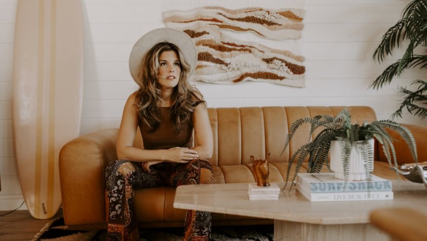 One Day in Montreal: country singer Brittany Kennell Eat North