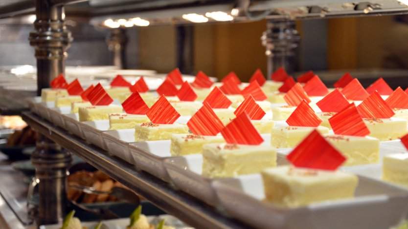 Dessert buffet at Bellagio in Las Vegas. Photo by Michael Kappel on Flickr.