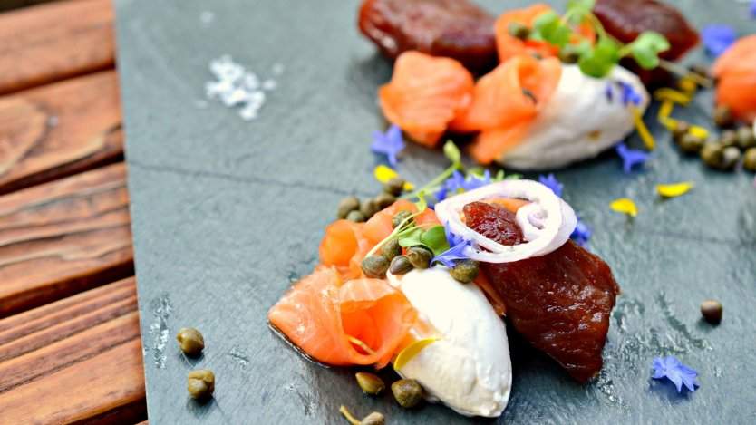 Is food the only thing to focus on when you're writing about a restaurant like The Pointe in the Wickaninnish Inn? I hope not! restaurant review wickaninnish inn