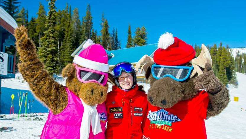 Kelsey Serwa skier