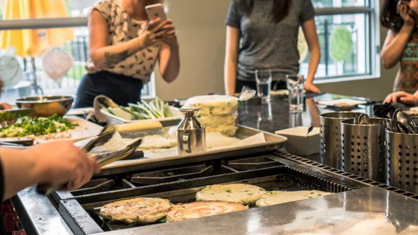 Image for Canadian food DYK: The Chinese green onion cake is touted as Edmonton’s unofficial dish
