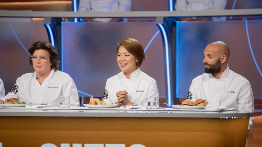 Jinhee Lee on the judging panel of Wall of Chefs alongside Lynn Crawford and Rob Gentile. Photo courtesy of Food Network Canada.