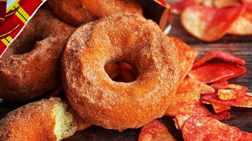 A ketchup chip doughnut in Winnipeg that will surely pique your curiosity. Photo via Facebook.