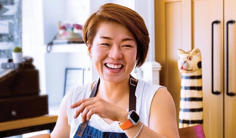 Photo of chef Jinhee Lee via JINBAR's Facebook page