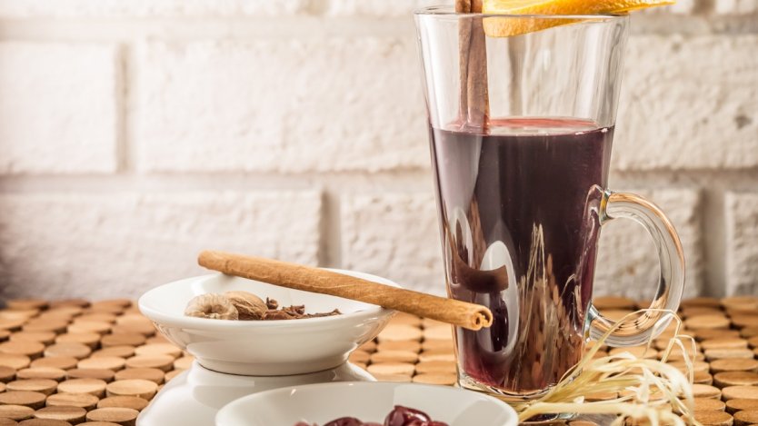 Canadian wines to mull this holiday season. Photo by Ingrid Kuenzel. Canadian wines to mull this holiday season. Photo by Ingrid Kuenzel.