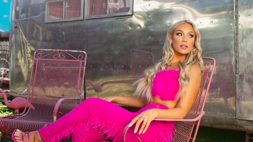 Photo by Emma-Lee Photography.