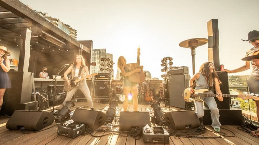 Image via Nice Horse's Facebook page