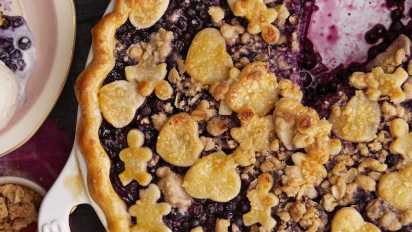 Image for Christine Tizzard's blueberry pie