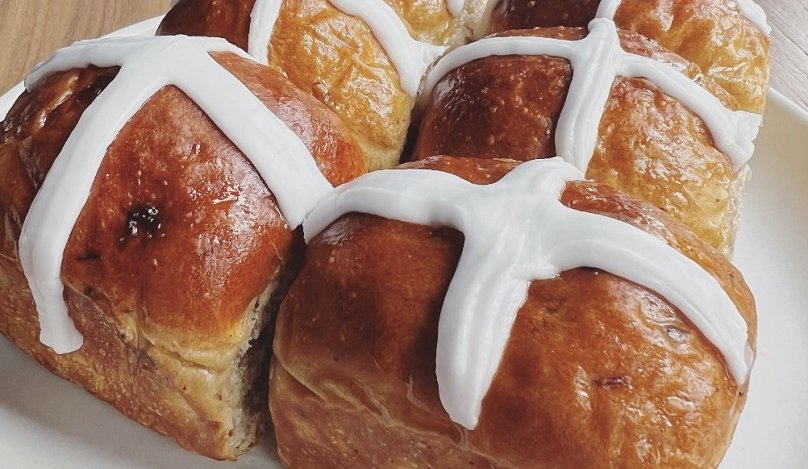 Image for Naramata Inn’s hot cross buns