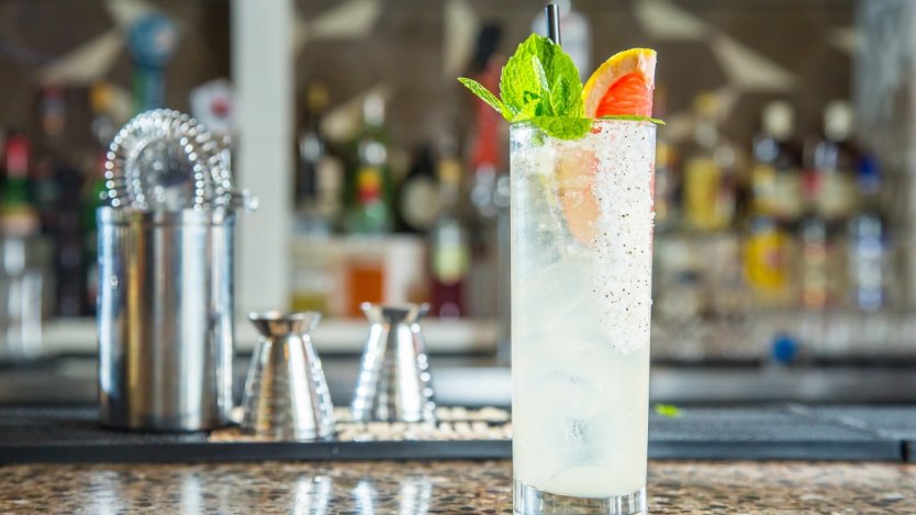 Gold Rush cocktail photo by KK Law. Gold Rush cocktail photo by KK Law.